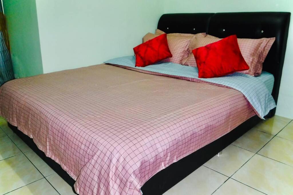 Lily Vacation Home At Cameron Highlands - 12 Pax,Free Wifi W Carporch Tanah Rata Exterior foto
